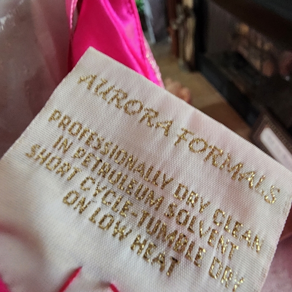 Prom gown - Picture 10 of 10